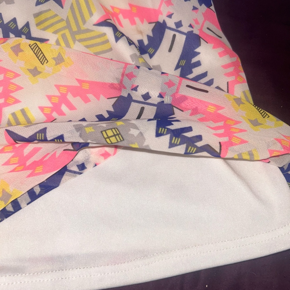 CURE Geometric Romper with Inner Lining - Picture 3 of 6